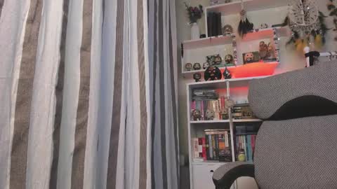 Leia online show from 8, 11, 2025