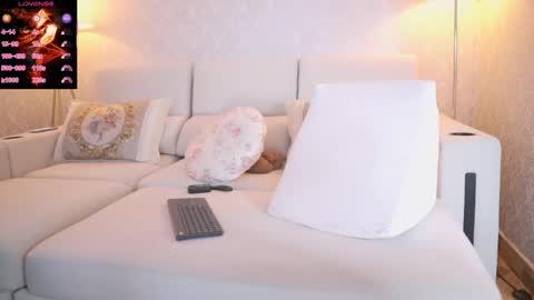 vanessa online show from 17, 4, 2026