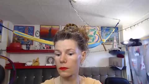 kelly online show from 11, 10, 2025