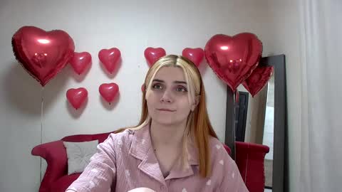 Snapshot of kellystoneys chatting on 10, 2, 2025 Kelly Stoneys online show from 10, 2, 2025