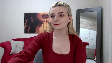 Snapshot of kellystoneys chatting on 5, 3, 2025 Kelly Stoneys online show from 5, 3, 2025