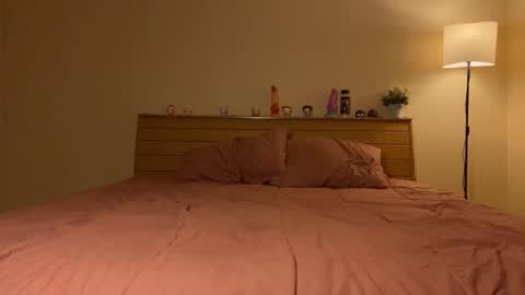 Snapshot of kellytwink chatting on 30, 10, 2025 Kelly online show from 30, 10, 2025