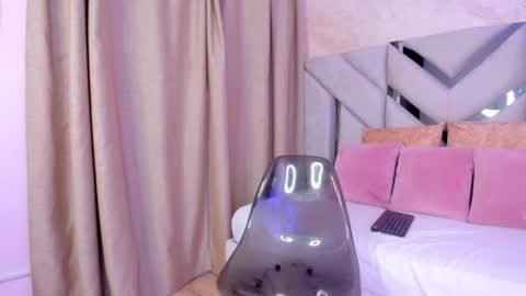 Snapshot of kellyy_cooper chatting on 26, 1, 2025 Kelly online show from 26, 1, 2025