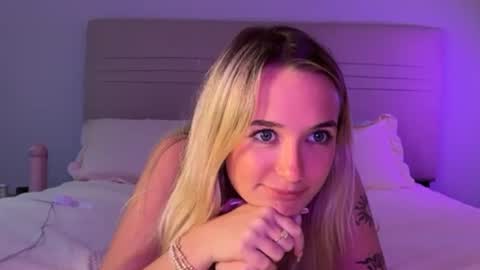Kelsey Blu online show from 31, 5, 2026