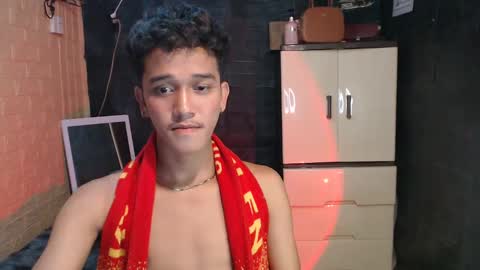 Snapshot of ken_bigcockxx chatting on 5, 2, 2025 Ken online show from 5, 2, 2025