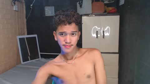 Snapshot of ken_bigcockxx chatting on 6, 2, 2025 Ken online show from 6, 2, 2025