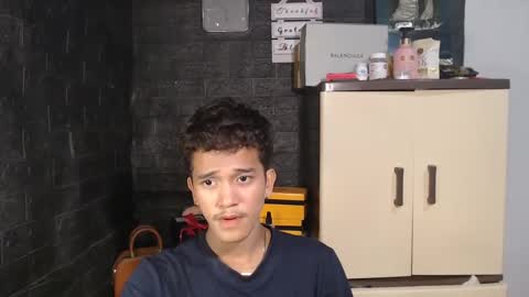 Snapshot of ken_bigcockxx chatting on 17, 2, 2025 Ken online show from 17, 2, 2025