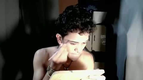 Snapshot of ken_bigcockxx chatting on 17, 11, 2025 Ken online show from 17, 11, 2025