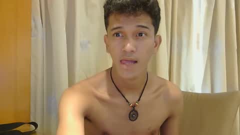 Snapshot of ken_bigcockxx chatting on 30, 11, 2025 Ken online show from 30, 11, 2025