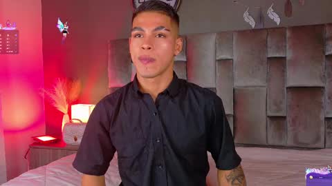   online show from 25, 2, 2025