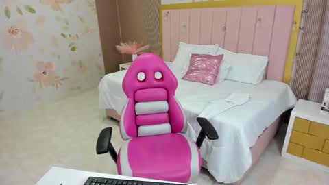 Kendall no Jenner  online show from 3, 12, 2025