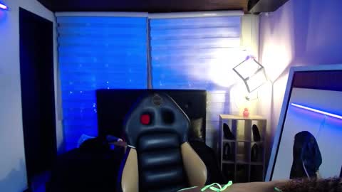 Snapshot of kendall_rossii_ chatting on 9, 11, 2025 kendall_rossii_ online show from 9, 11, 2025