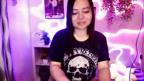 Snapshot of kendall_snow chatting on 7, 7, 2026 kendall_snow online show from 7, 7, 2026