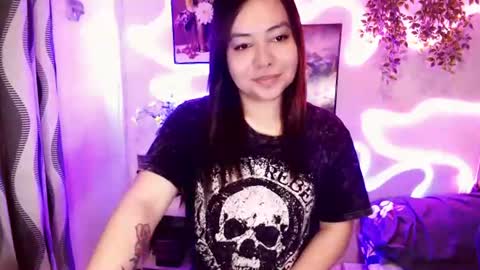 Snapshot of kendall_snow chatting on 8, 7, 2026 kendall_snow online show from 8, 7, 2026