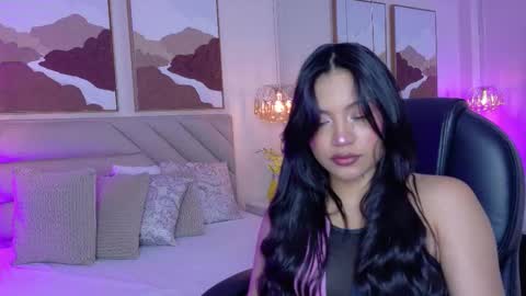 Snapshot of kendalsexy_ chatting on 8, 11, 2025 Kendal online show from 8, 11, 2025