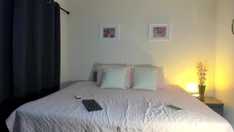 Snapshot of kenddalanne chatting on 12, 2, 2026 Kendall Anne online show from 12, 2, 2026