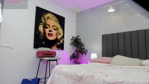 Kendra London online show from 26, 3, 2026