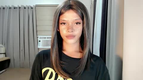 Snapshot of kendra_lunaxx chatting on 2, 3, 2026 kendra_lunaxx online show from 2, 3, 2026