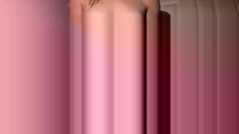 Snapshot of kendragrace04 chatting on 1, 12, 2025 kendragrace04 online show from 1, 12, 2025