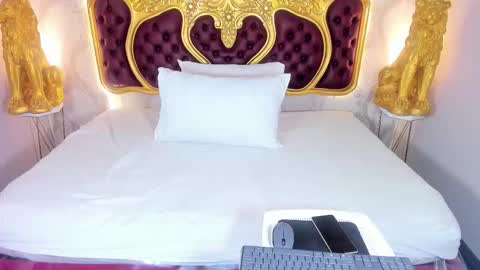 Kendral  online show from 19, 10, 2025