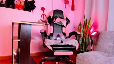 kenia_thompsom01 online show from 15, 3, 2026