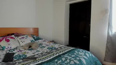 Kenia online show from 2, 2, 2026