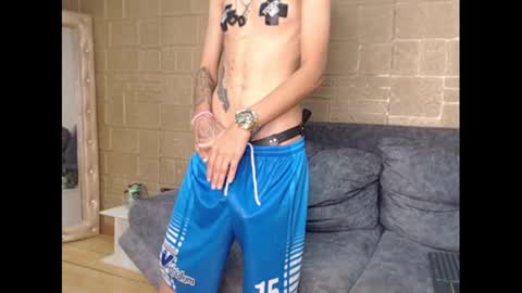 kenn_boy_ online show from 21, 1, 2025