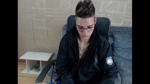 kenn_boy_ online show from 22, 1, 2025