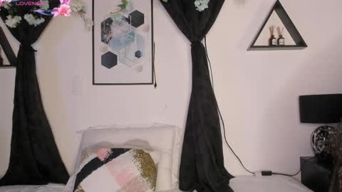 KENTHA  online show from 21, 3, 2026