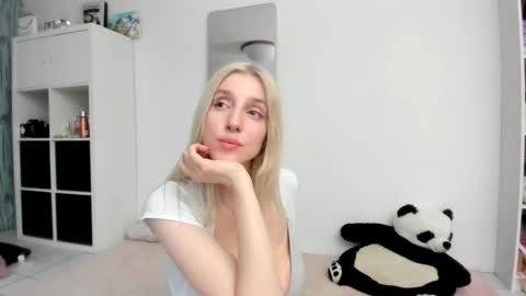 Kenzie online show from 15, 4, 2026