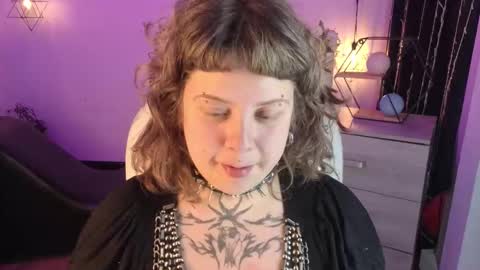 Snapshot of kenziesharik chatting on 29, 10, 2025 Kenzie online show from 29, 10, 2025