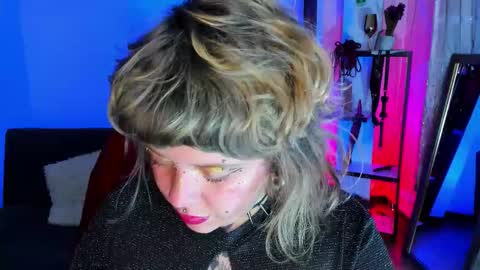 Snapshot of kenziesharik chatting on 29, 11, 2025 Kenzie online show from 29, 11, 2025