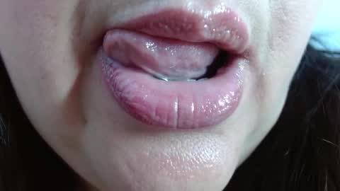 K E R L Y online show from 5, 1, 2026