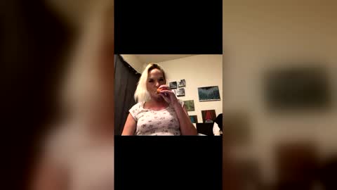 Snapshot of keroseneangel chatting on 17, 1, 2026 KeroseneAngel online show from 17, 1, 2026