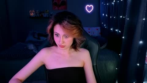 Snapshot of keti_moon chatting on 11, 5, 2026 Keti 3 online show from 11, 5, 2026
