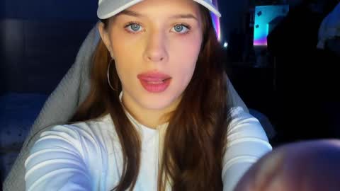 Snapshot of ketlinrous chatting on 6, 2, 2025 ketlinrous online show from 6, 2, 2025