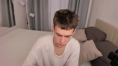 Snapshot of kevin_kess chatting on 23, 11, 2025 Ask me online show from 23, 11, 2025