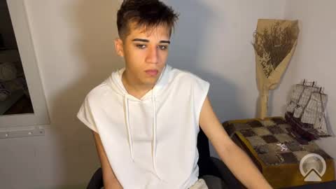 Snapshot of kevinonly43 chatting on 16, 4, 2026 kevonly online show from 16, 4, 2026