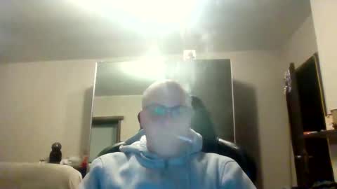 Snapshot of kevintje031987 chatting on 7, 1, 2025 kevintje031987 online show from 7, 1, 2025