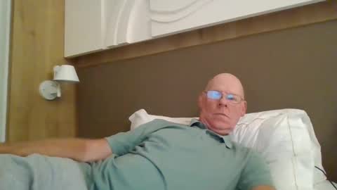 kevlooking4sez online show from 14, 10, 2025