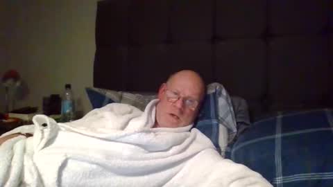 kevlooking4sez online show from 4, 4, 2026