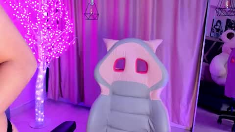 Keyla noa online show from 16, 1, 2026