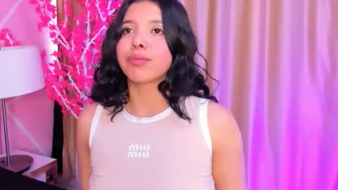 Keyla noa online show from 25, 2, 2026