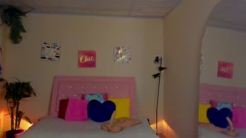 Snapshot of keyla_roberts_ chatting on 15, 12, 2024 Adhara. Help me reach 100 likes online show from 15, 12, 2024