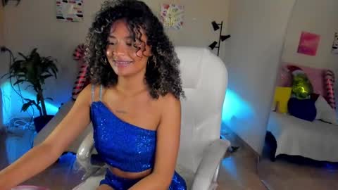Snapshot of keyla_roberts_ chatting on 26, 12, 2024 Adhara. Help me reach 100 likes online show from 26, 12, 2024