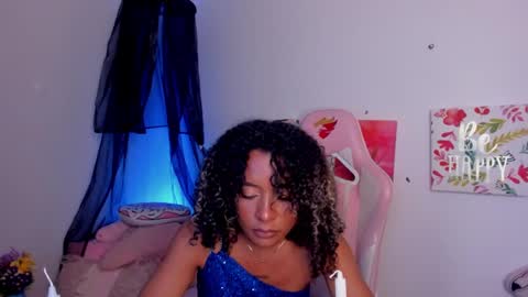 Snapshot of keyla_roberts_ chatting on 31, 12, 2024 Adhara. Help me reach 100 likes online show from 31, 12, 2024