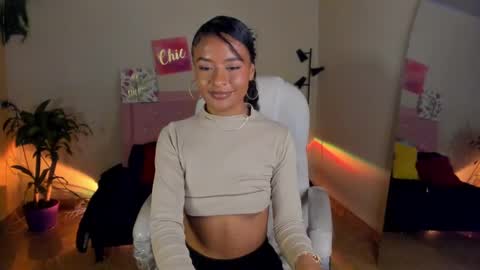 Snapshot of keyla_roberts_ chatting on 3, 1, 2025 Adhara. Help me reach 100 likes online show from 3, 1, 2025