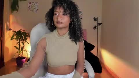 Snapshot of keyla_roberts_ chatting on 25, 1, 2025 Adhara. Help me reach 100 likes online show from 25, 1, 2025