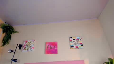 Snapshot of keyla_roberts_ chatting on 29, 1, 2025 Adhara. Help me reach 100 likes online show from 29, 1, 2025