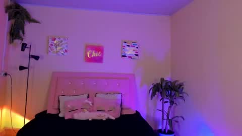 Snapshot of keyla_roberts_ chatting on 29, 1, 2025 Adhara. Help me reach 100 likes online show from 29, 1, 2025